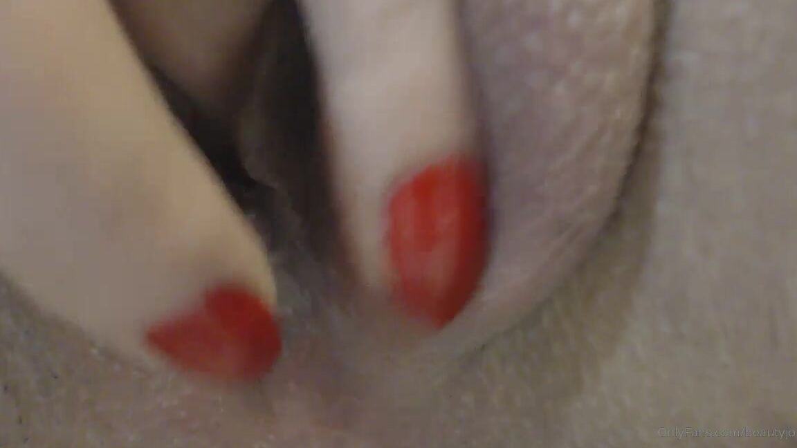 beautyjo-14-11-2020-1255389308-after-shower-wetlook-solo