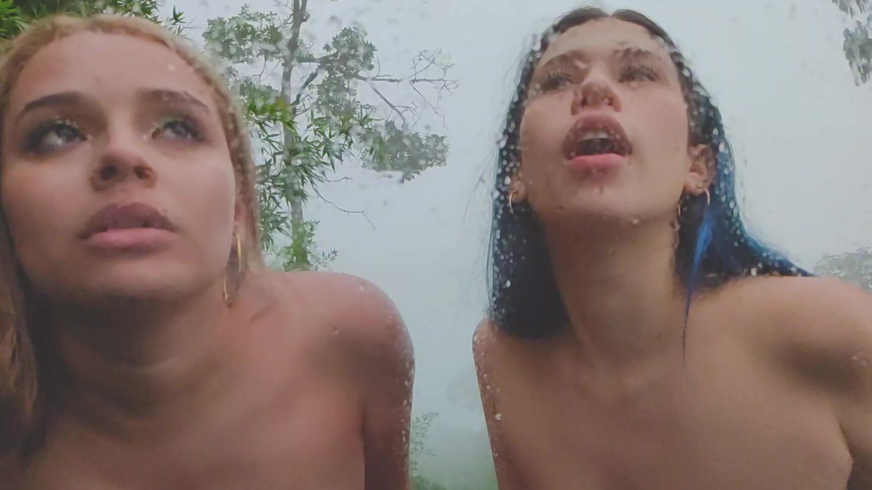 Katty Blake Custom Lesbian Video In A Car In Public