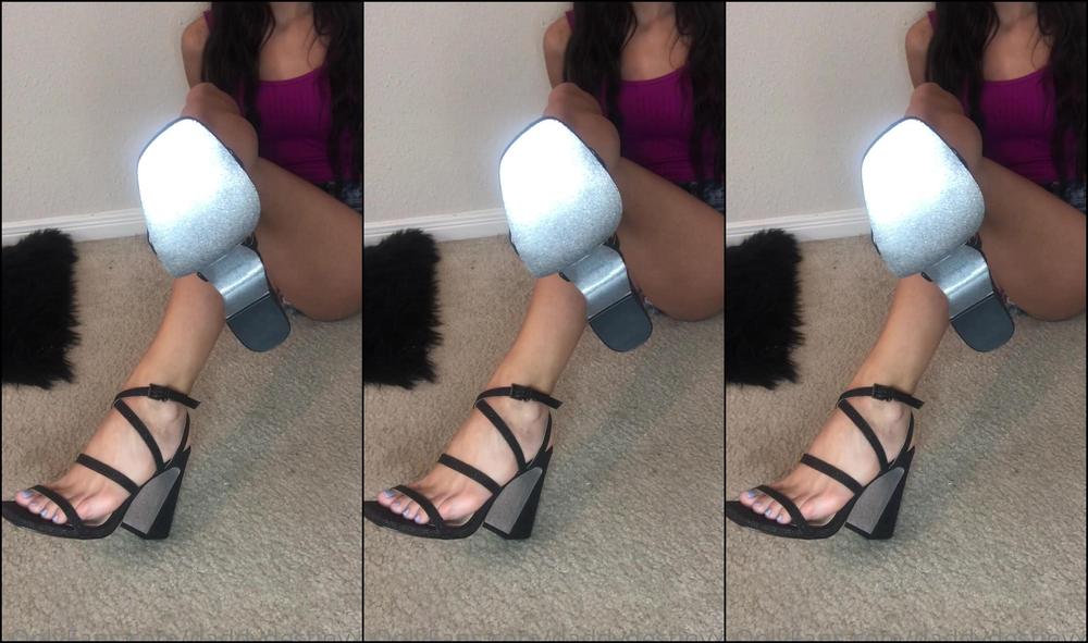 Daddysdestinyxo Calm But Bratty Heel Bare Sole Joi Happy Thursday Make Sure To Like Comment And