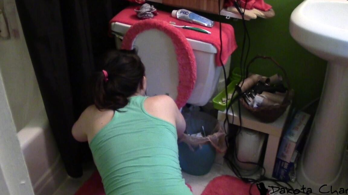 Dakotacharmsxxx Had Bad Food