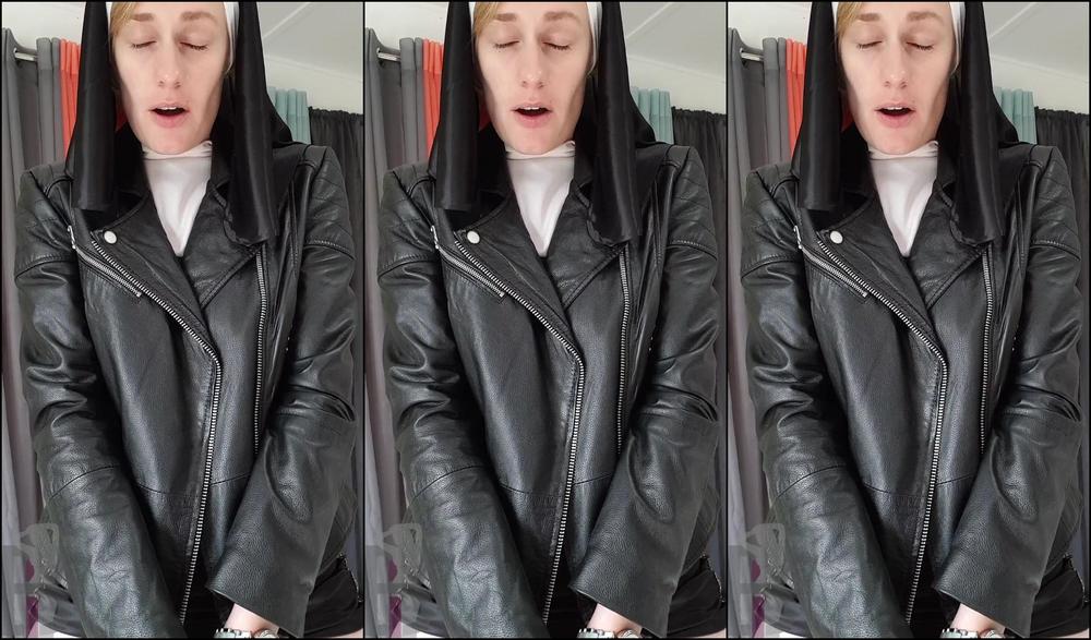 Belle Lou What Do You Mean You Found Something In One Of The Girls Rooms You Don T Know What It Is