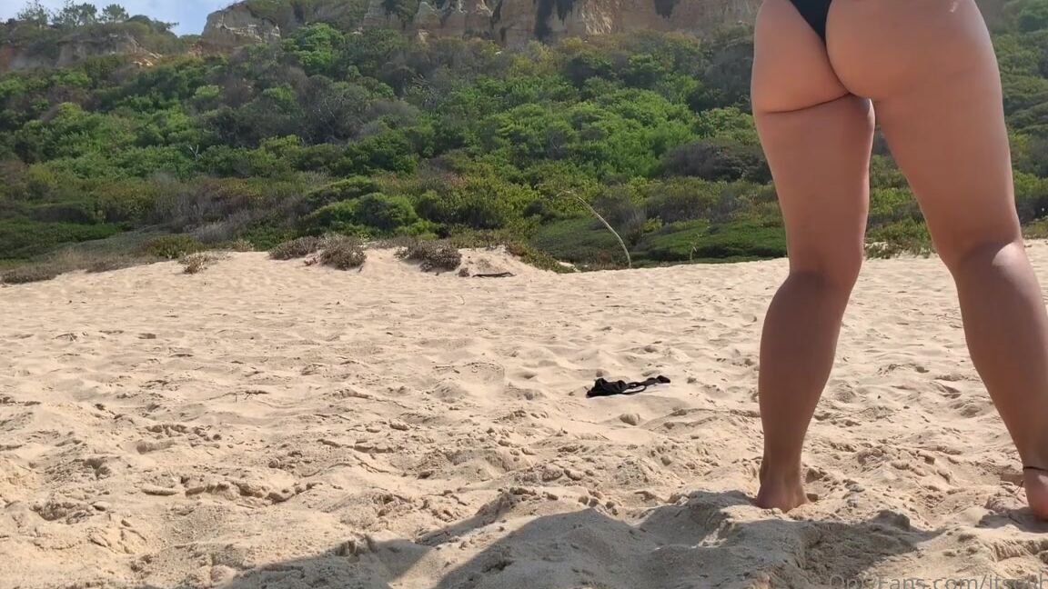 Itsoliheart Full Video Playing Rackets At The Beach Is Always Super Fun Might As Well Add Some