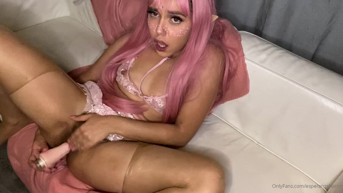 esperanzahorno-12-10-2019-70639612-fairy-princess-taking-all-the-cocks-video