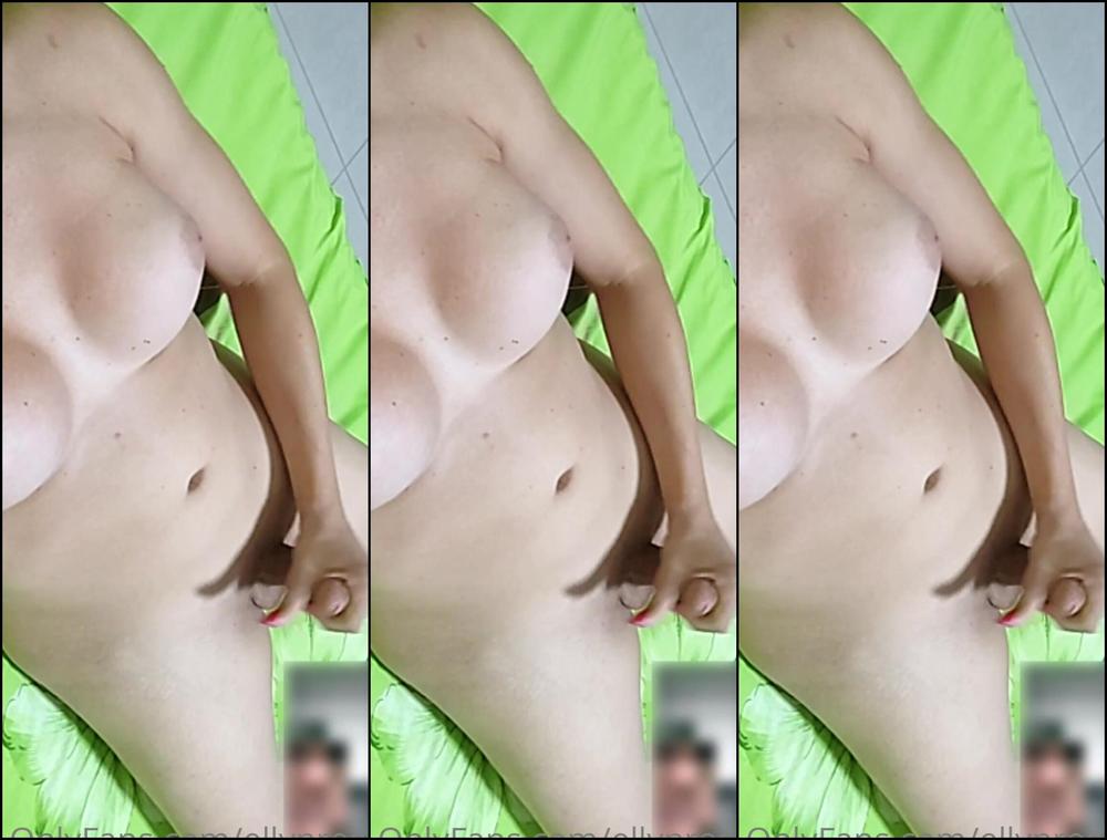 Ellynrosa 2842092184 04 18 2023 A Lot Of Milk In The Video Call