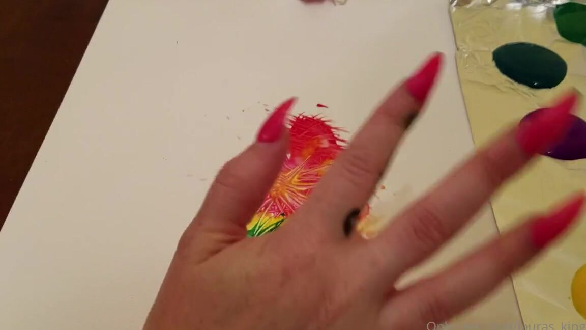 Lalalaura Nicknamed Lauras Kingdom 06 29 2020 Onlyfans Video Finger Painting With Knicole