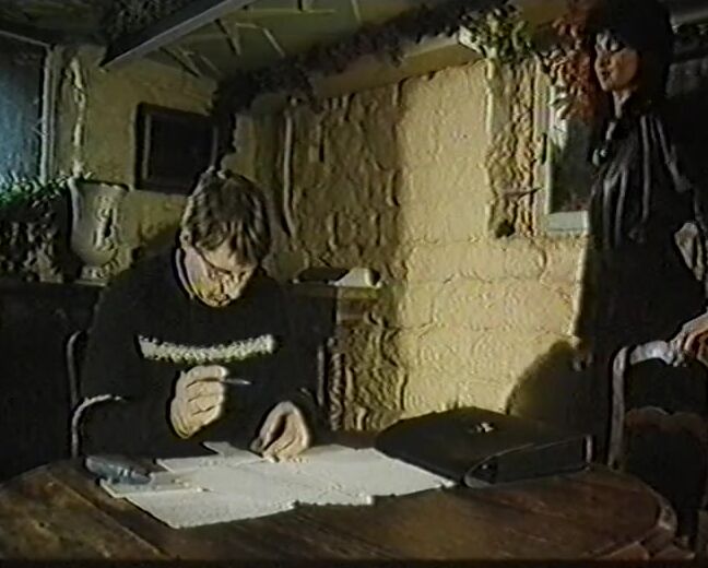 "Isa Dery, Jessica Stehl, Marilyn Jess, Melissa Bonsardo, Tina Loren, Claude Ordi, John Douglas, Paul Mirot" Feature, Straight, Classic Bourgeoises Mais Perverse Paris Movies productions