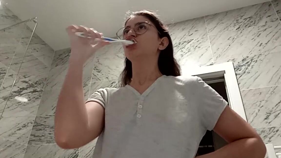 Shanaxnow Only Members Fetish Toothbrushing