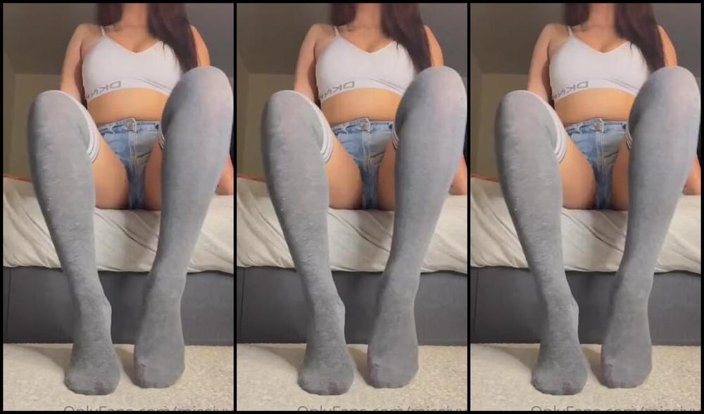 Goddessjvu Onlyfans Thigh High Sock Lovers What Do You Think Of My New Socks Do They Look