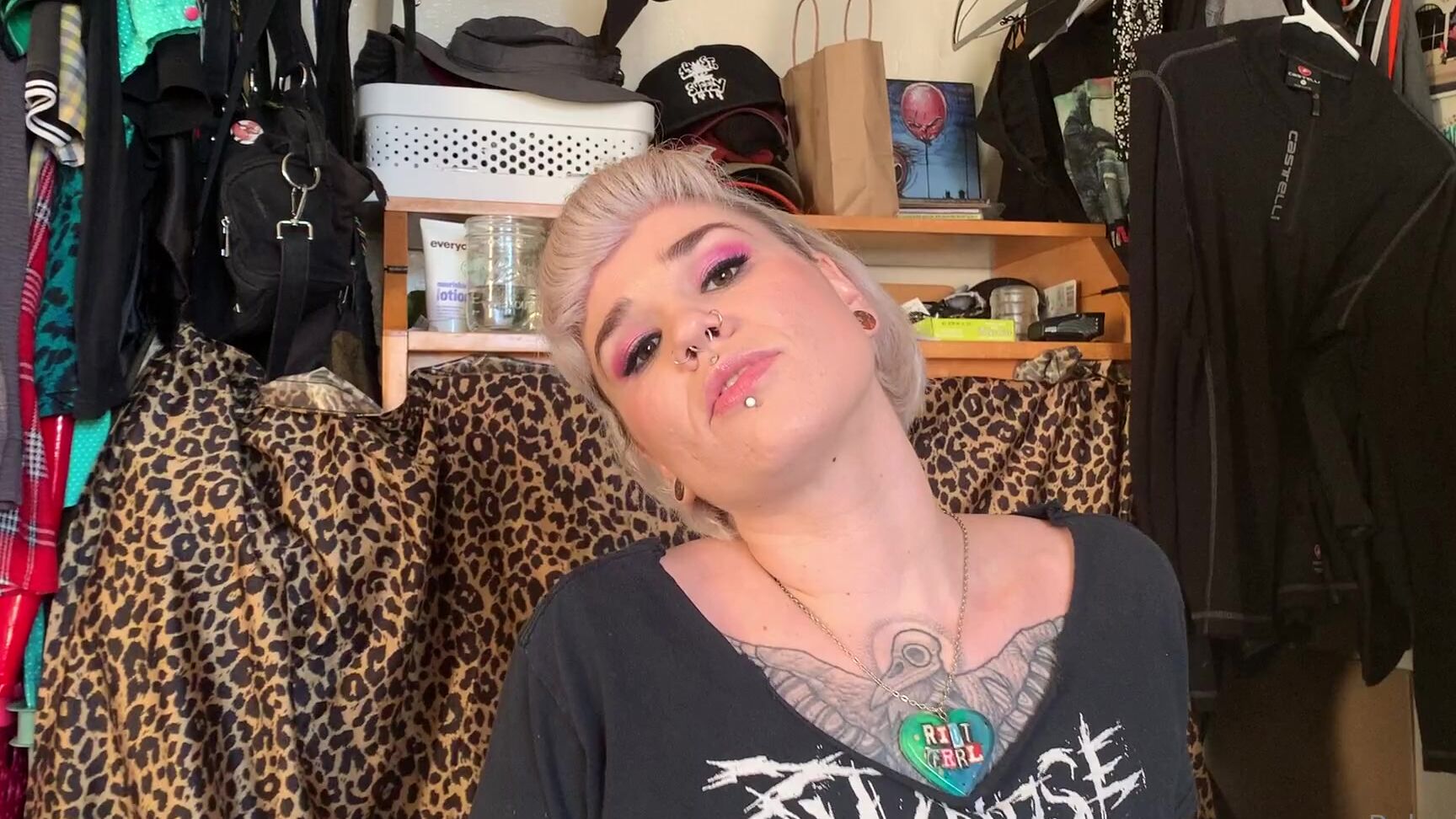 Rubyriots 2323618638 01 10 2022 It S Never Too Early For A Twerking Video Hope This Makes Your Monday Better