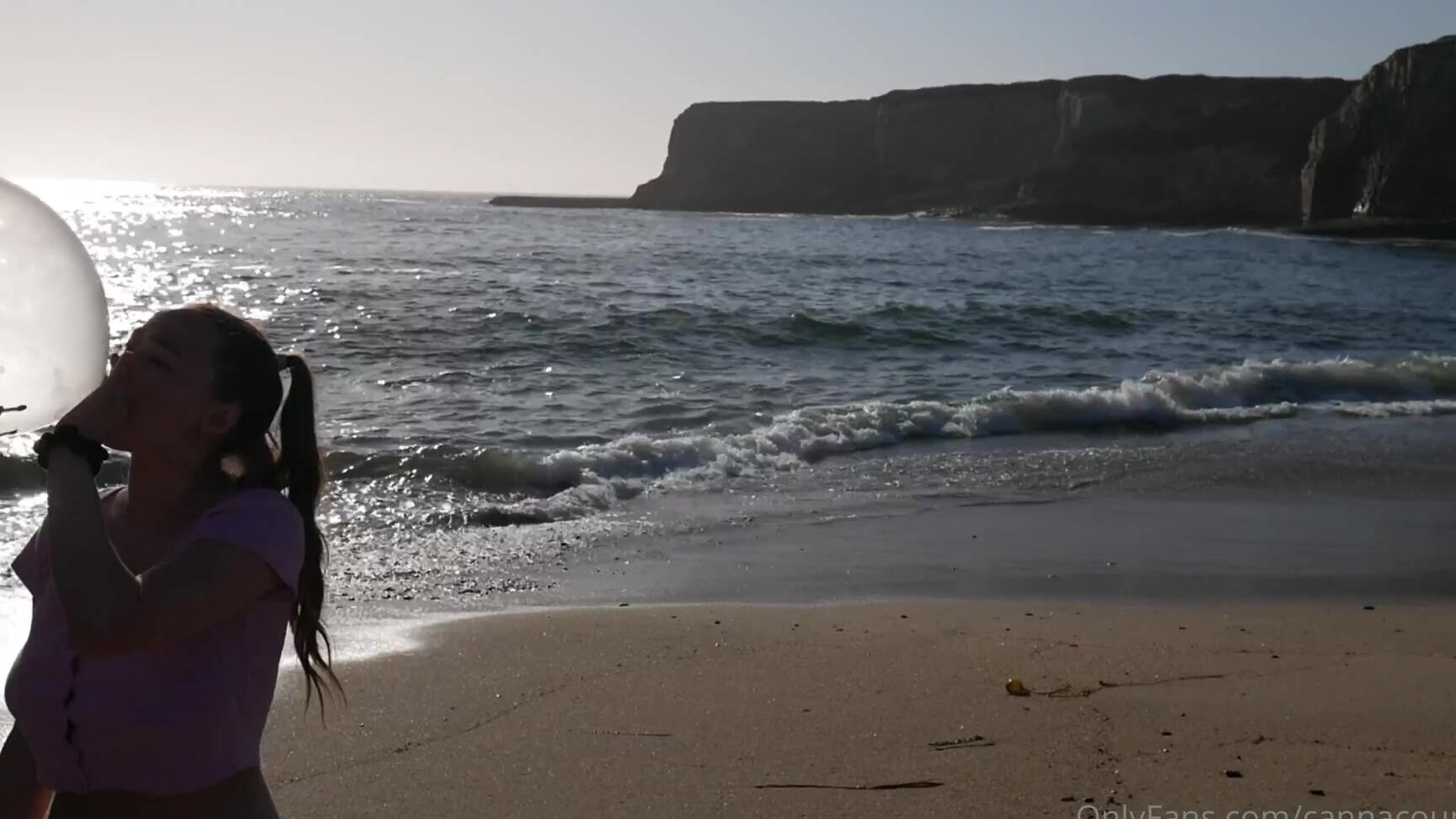 Cannacouple69 2141139142 06 20 2021 Popping A Penis Confetti Balloon On The Beach With My Booty