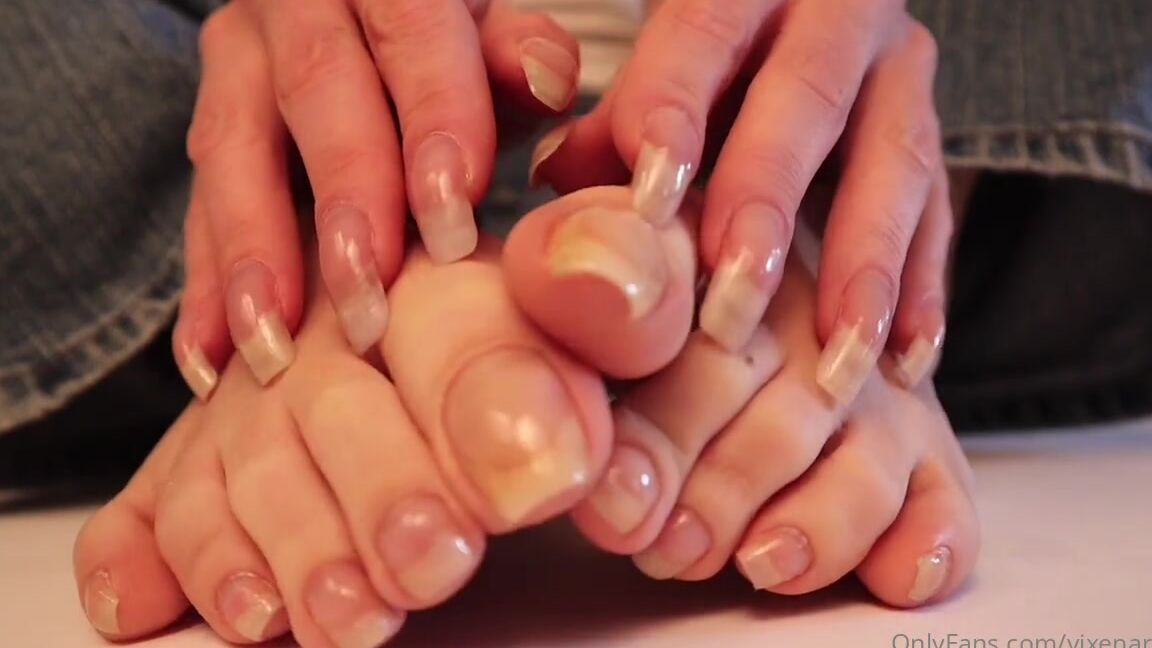 Vixenarches Onlyfans My First Real Attempt At Asmr Bare Toenails And Fingernails
