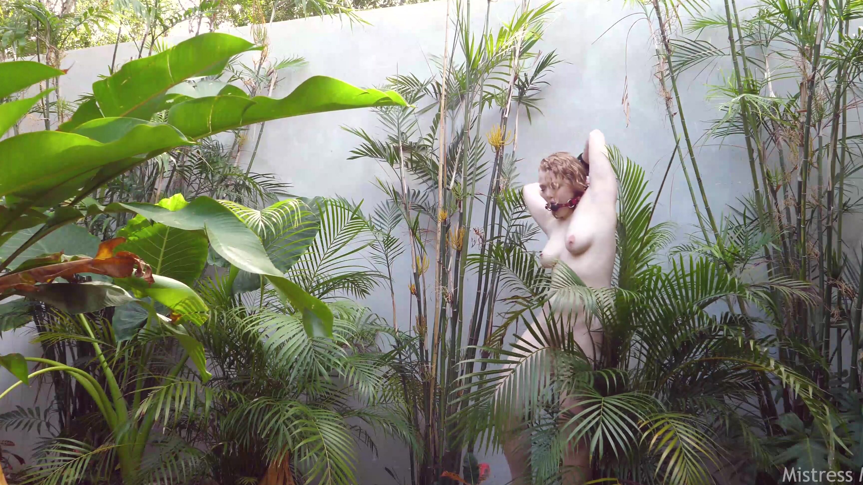 sarahcalanthe-17-04-2020-233345523-mommy-mistress-maire-caught-me-masturbating-in-the-garden-so-naturally-she-had-to-pu