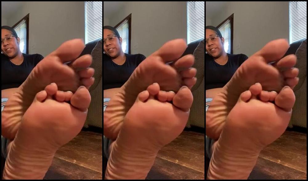 Foot Therapy Nicknamed Atlfoottherapy 03 26 2024 Onlyfans Video Red Light Green Light W Countdown