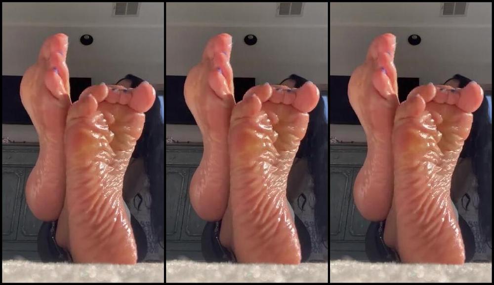 Mxdchai Onlyfans Ppv Video I Love Taking Off My Sexy Black Mules And Teasing You With My Oily Wrinkled Soles In The Sunlight 2 Premium