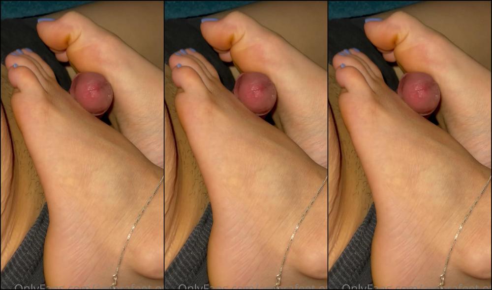 Amorafeet Ofc Early Morning Perfect To Do A Footjob Mjaime