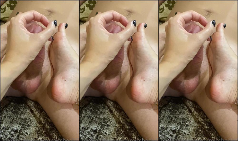 Missheels Who Is Waiting For What Will Happen Next