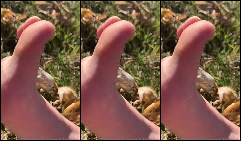 Nina Aka Fityoginina Onlyfans Feeling The Last Bit Of Those Fall Vibes I M Very Excited That Winter Solstice Is In Just A Few