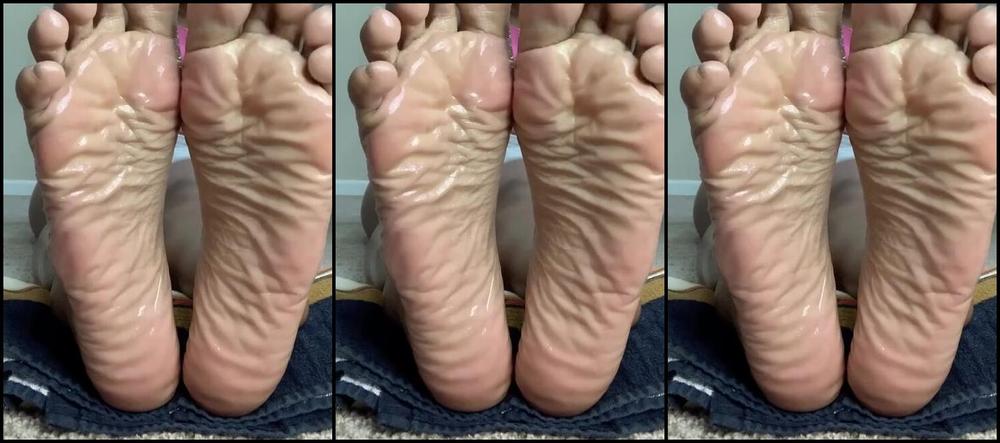 Goddess Dee Aka Welovedee Onlyfans Up Close Oily Toe Scrunch