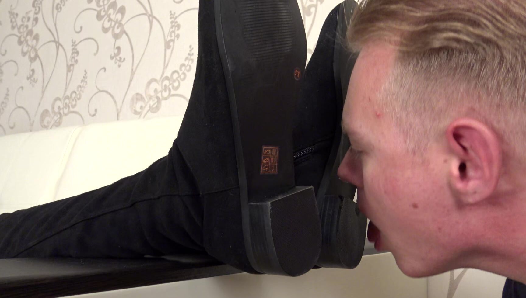 Samantha Boots Worship