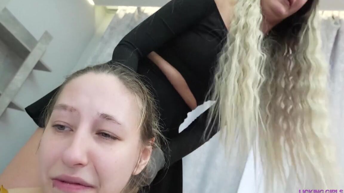 licking girls feet sarah and zoe i ll let you humiliate this whore with you 4k Clips4Sale