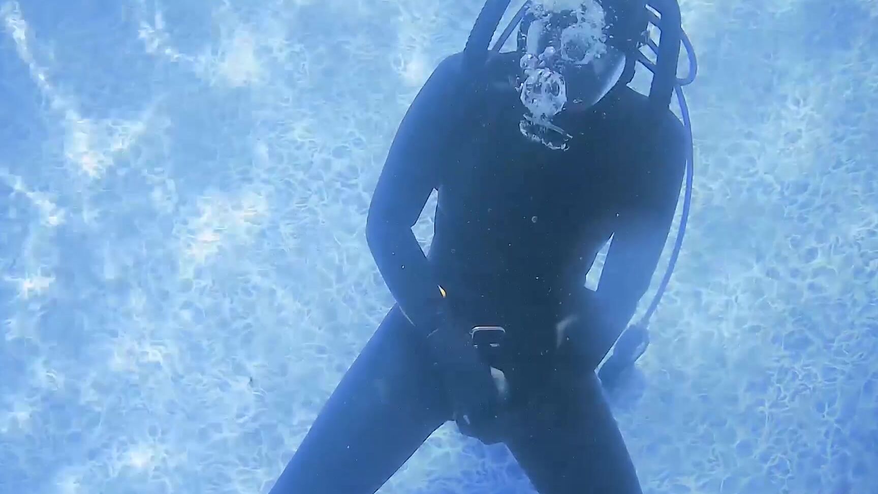 Vickydevika Enjoy This Full Length Double Hose Full Face Scuba Clip