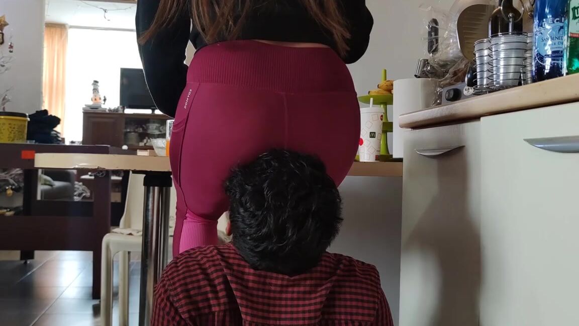 Deaveronica01 Onlyfans Always Using Human Ass Cushions Beyond Their Limit