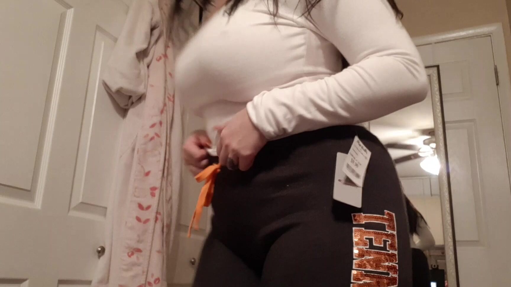 Erotiqued A Sexy Little Vid Trying On Clothes Too