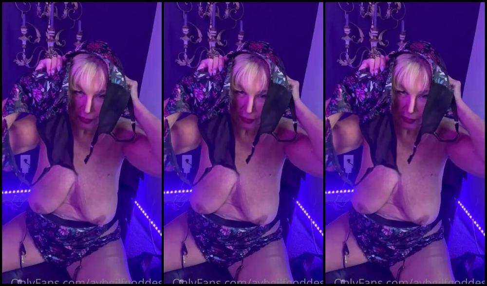 Avb Gilfgoddess Vip Nicknamed Avbgilfgoddess 09 12 2022 Onlyfans Video Sexy Satin Lingerie