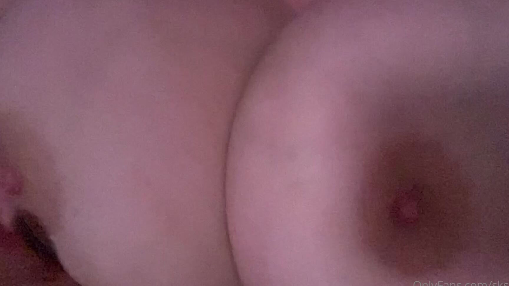 Sksky20 2861340449 05 05 2023 It S Honestly Crazy How Much They Jiggle Mikeybellbottomz