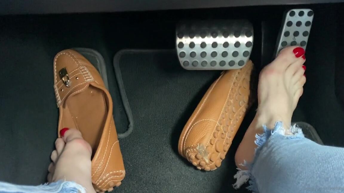 Miss Harriet Nicknamed Redtoes Onlyfans Driving In My Camel Coloured Louis Vuitton Driving Shoes