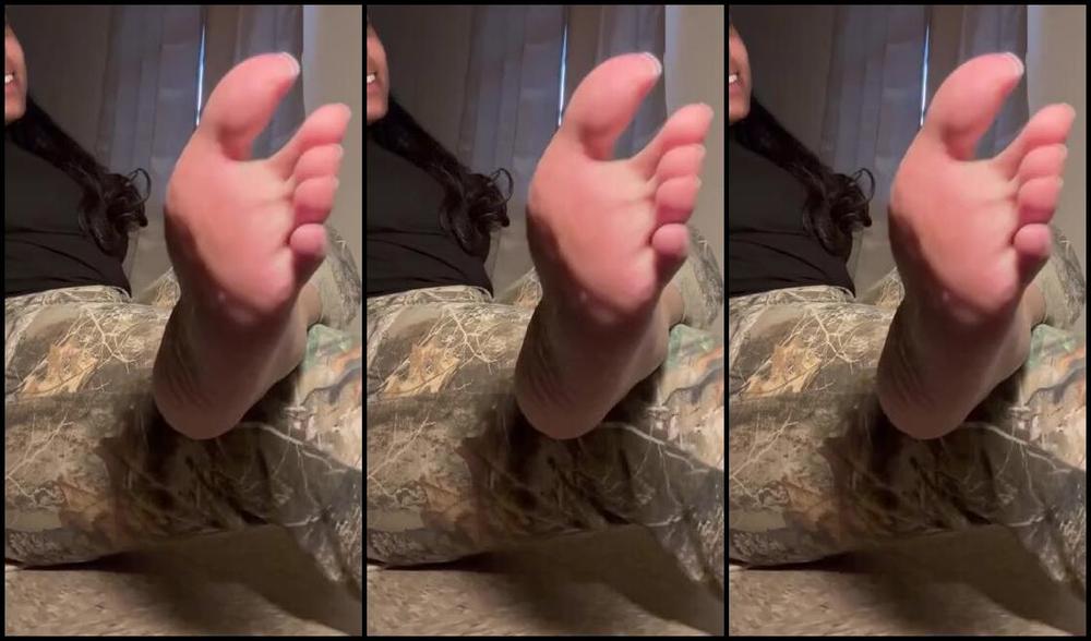 Foot Therapy Nicknamed Atlfoottherapy 04 13 2025 Onlyfans Video Spit On Soles Joi