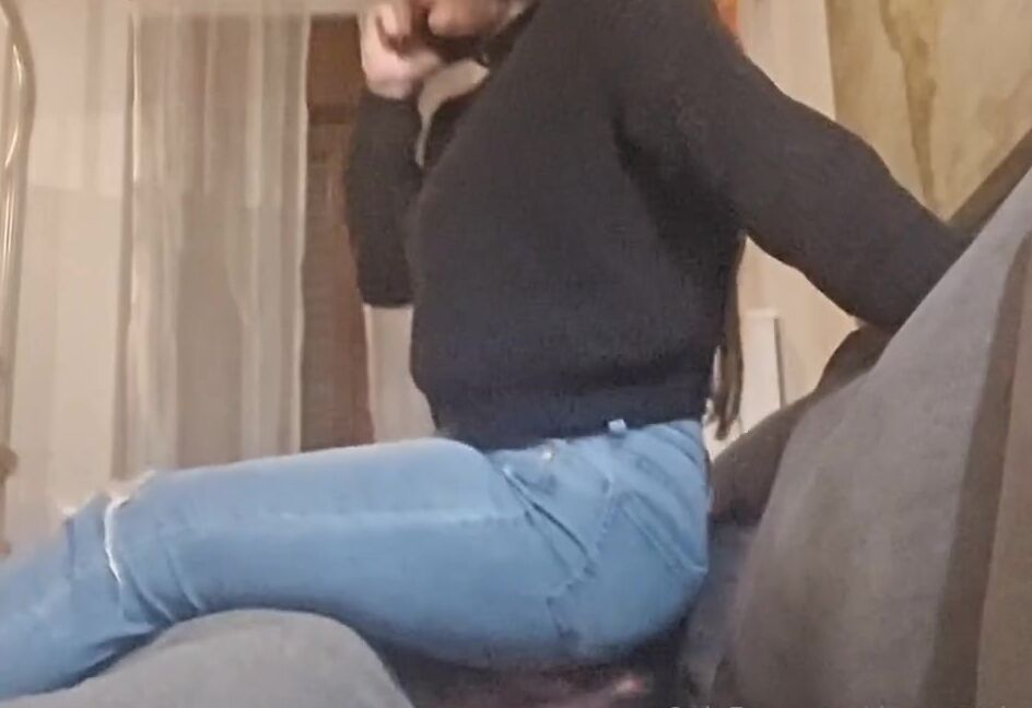 Deaveronica01 Onlyfans Talking At The Telephone With My Friend Enjoying My Human Sofa