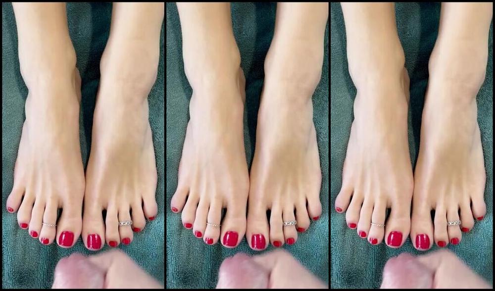 Brooke Jones Nicknamed Myposedtoesvip Onlyfans Fresh Red Pedicure Do You Love Red Would You Want To Cover My Pedicure In Cum Immediately Aft 4