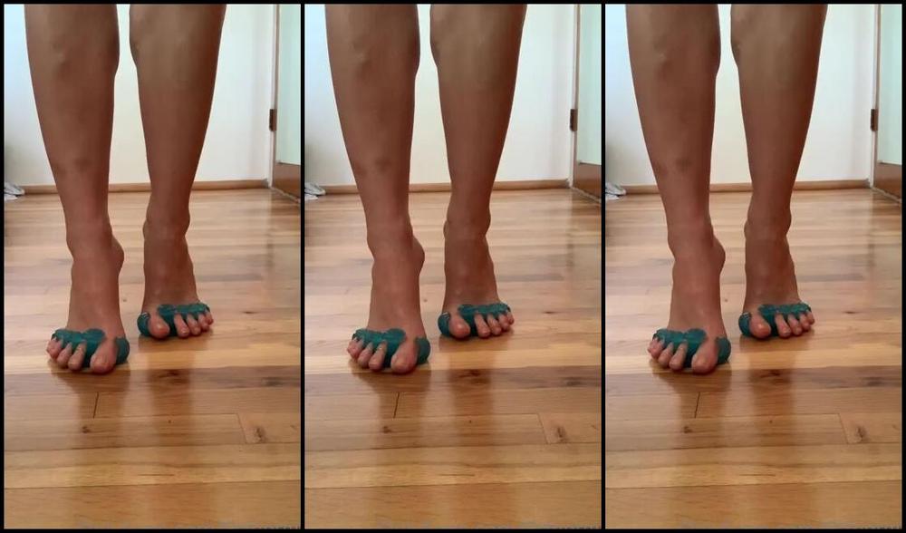 Nina Aka Fityoginina Onlyfans My New Yogi Gem Toe Separators They Feel A Bit Strange On But Then After Wearing Them Around