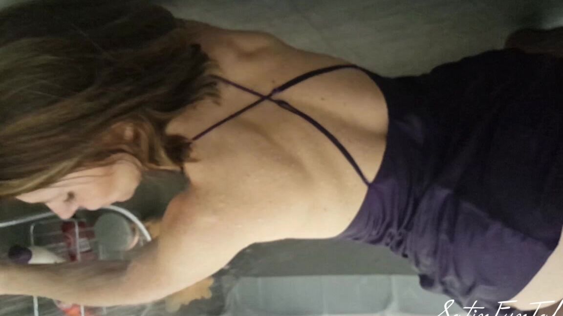 Satinfuntaboo Shower Mom Pov Satin Pissing Pee Cfnm