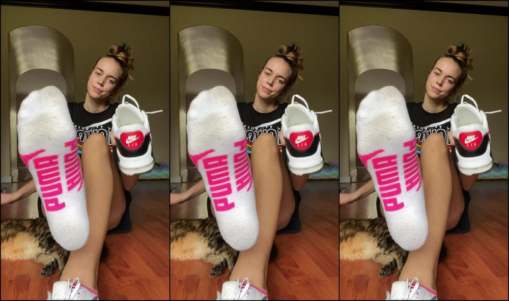 Goddesstalltasha 1163311661 10 29 2020 Can T Wait For The Ethernet Adapter To Be Here So Video Uploads Speed Up Please