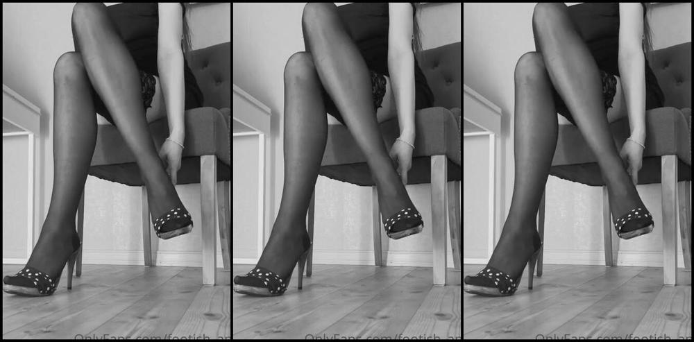 Goddess Anna Nicknamed Footish Ann Onlyfans Let S Imagine We Are At The Restaurant Together There Is Live Music Playing Softly And I Am Playing Aj