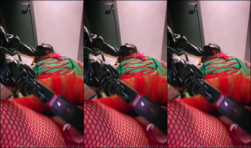 Sophialarou Santa Sent His Little Elf To Collect My Holiday Wishlist I Made It A Point To Let Them Bo