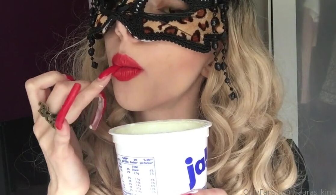 Lalalaura Nicknamed Lauras Kingdom 12 17 2024 Onlyfans Video Christina Lick