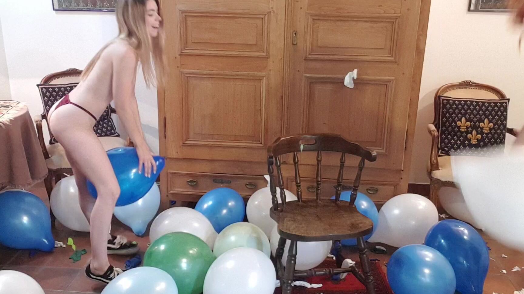 Linaroselina Balloons And Girls