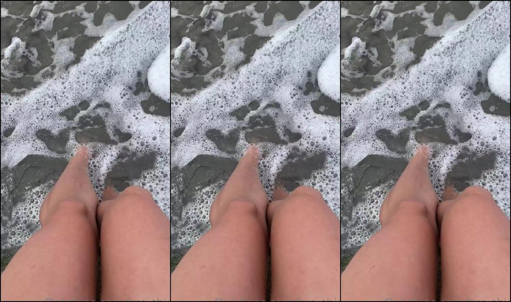 Kendra Heaux I Bet You D Love To Clean These Feet