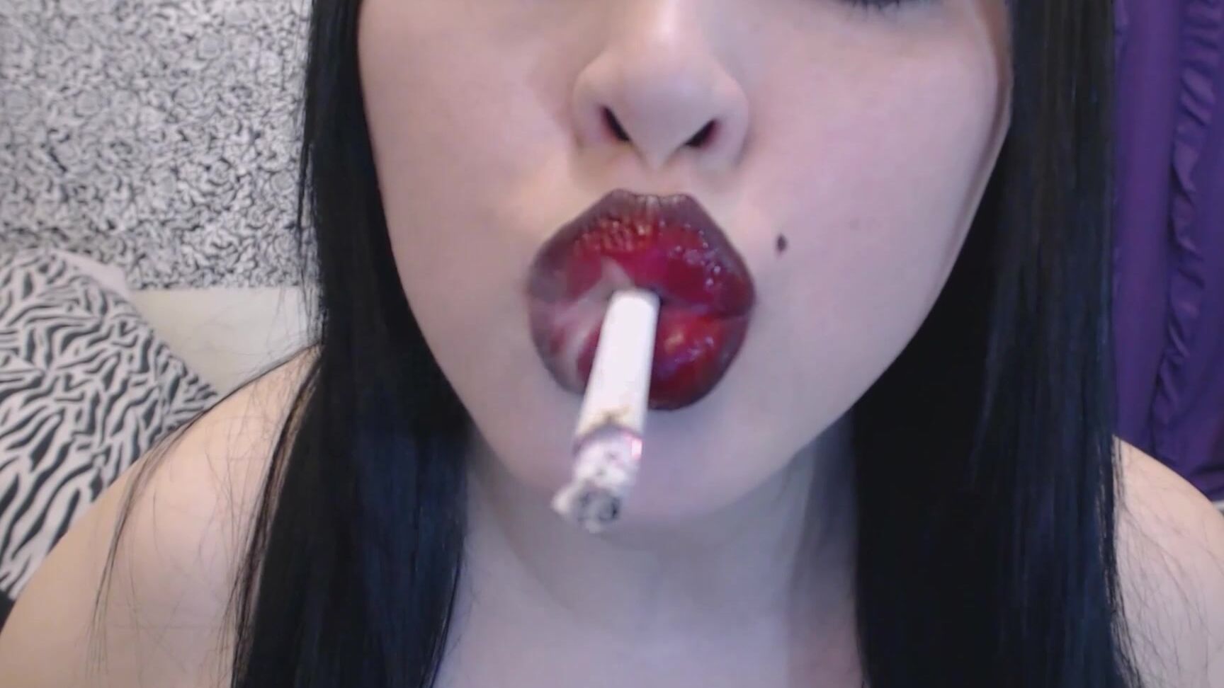 Princessdi Red Lips Smoke Seduces You Hd