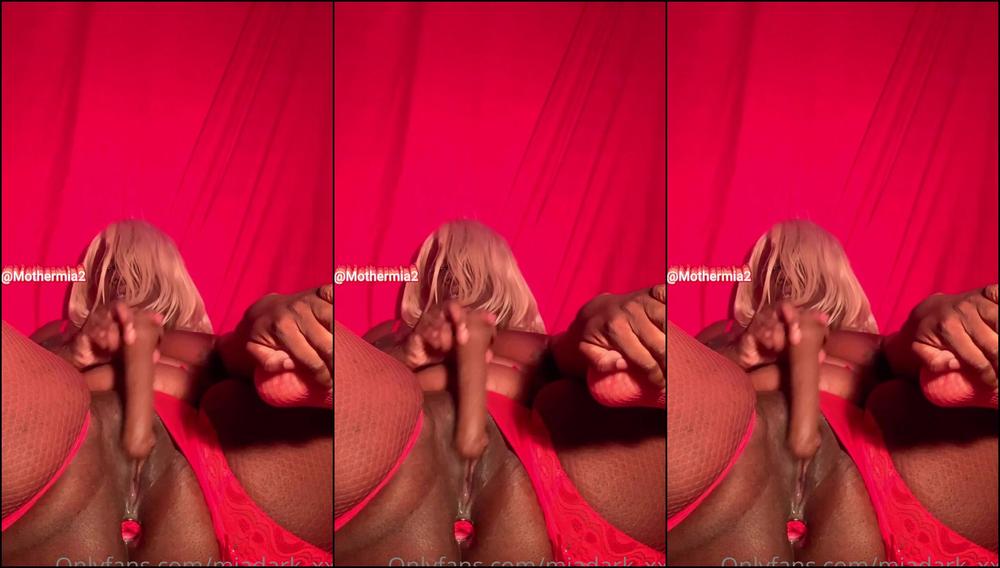 Miadark Xxx Rose Are Red Mia Is Wet I