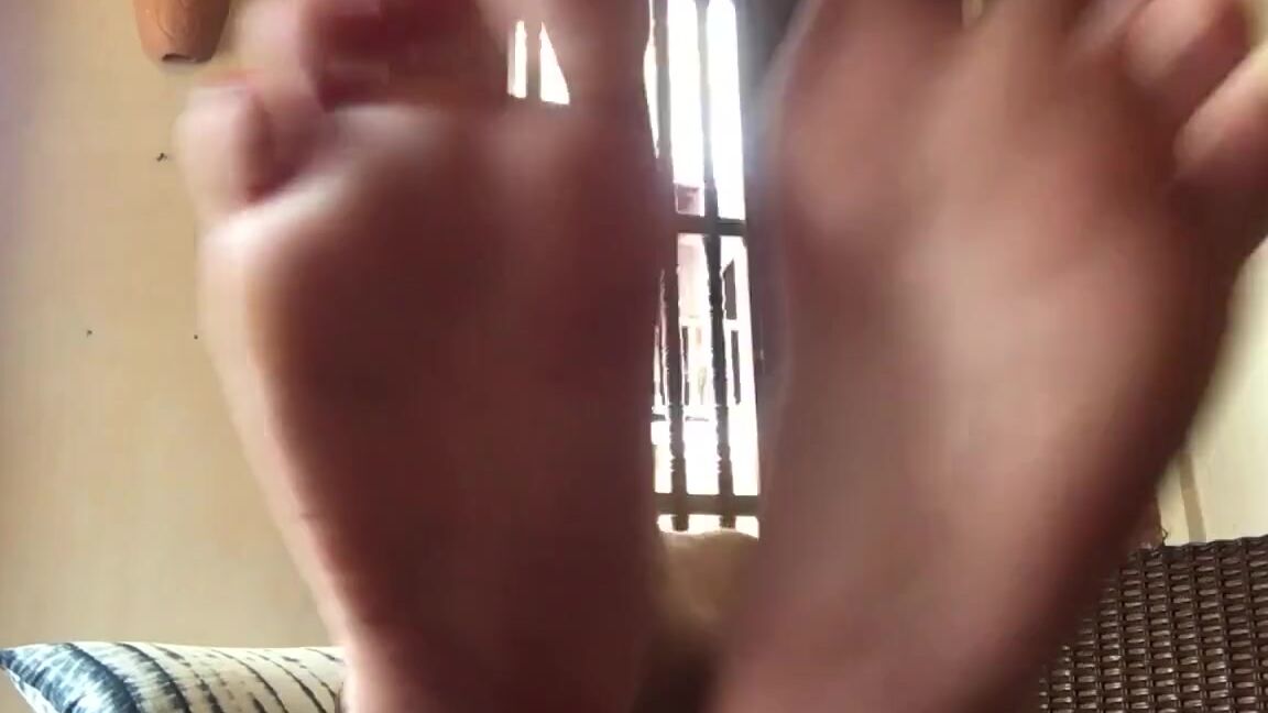 Goddess Bella Aka Thecruelmistress Onlyfans Clip You Are A Feetlover Addicted To Pretty Littl Toes You Never Get Enough This Time Red 47Yp