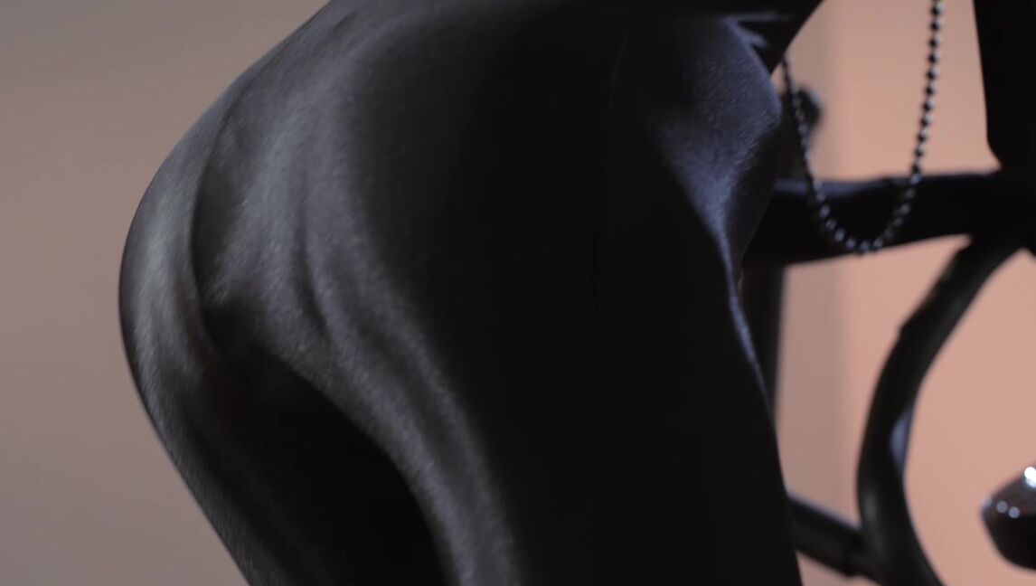 Straplessdildo 14 01 15 Mia And Noelle Zentai Suit Sheds Like A Sexy Second Skin Sample