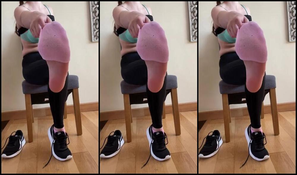 Babebarefootofficial Onlyfans I Ve Literally Just Got Home From My Zumba Class And I Am So Sweaty Sticky You Want To Watch Jolp