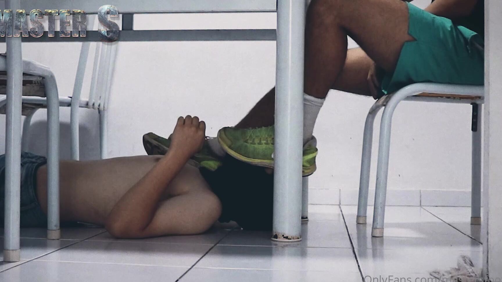 Brfootmodel 2014332813 01 22 2021 This Little Fag Begged So Much To Stay Under My Sole