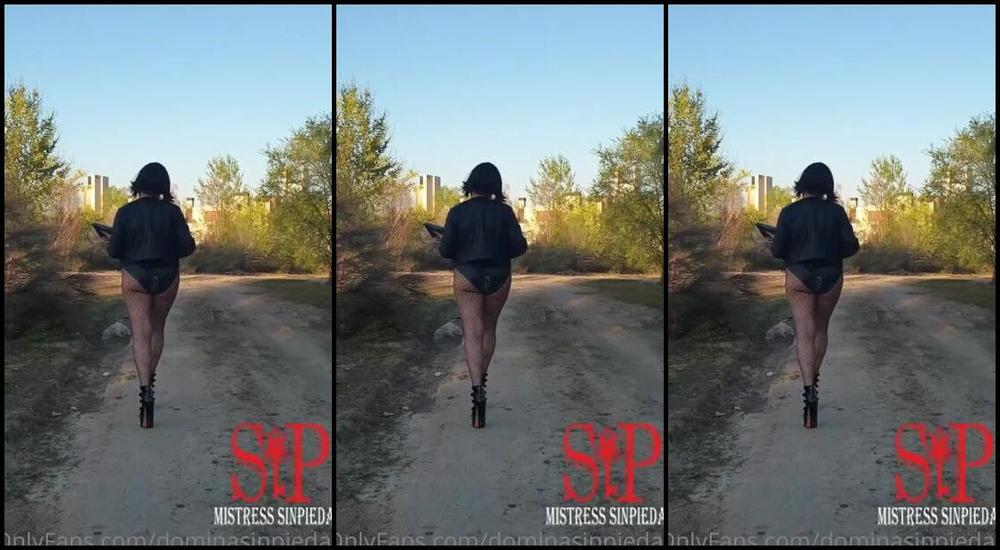 Mistress Sinpiedad Nicknamed Sinpiedad Onlyfans Im Getting Used To Wearing Wigs Walking Around Very Discret