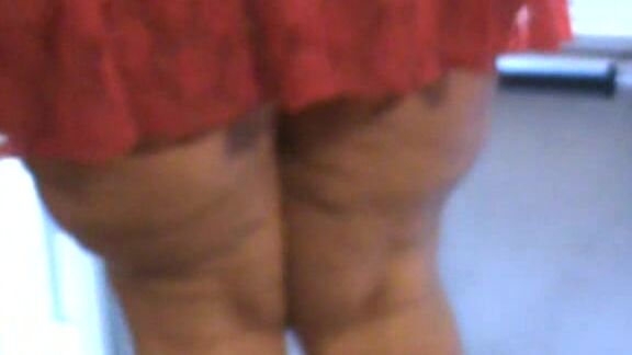 Hotlynn Ready For Picnic