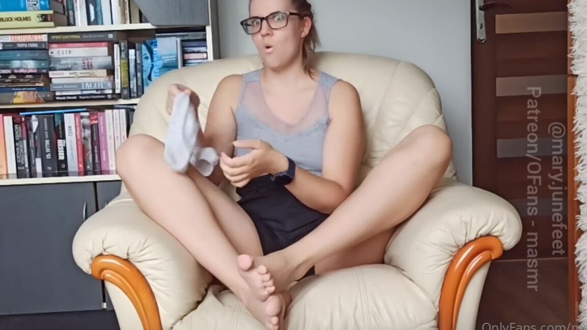 Masmr Onlyfans Socks Really Smelly Not A Roleplay I Was Surprised But Well Several Hours Walking Hot Day